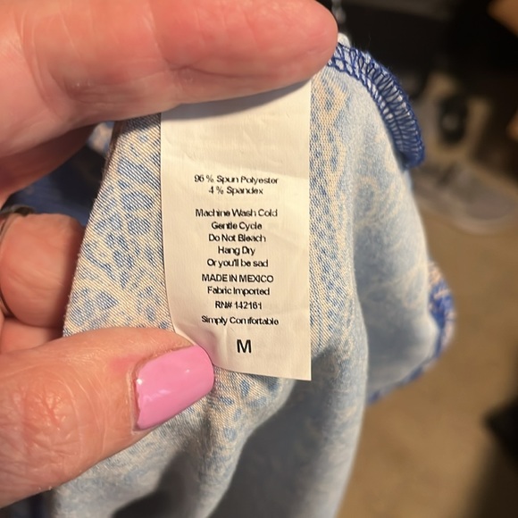 LULAROE IRMA New with out tags - Picture 5 of 5